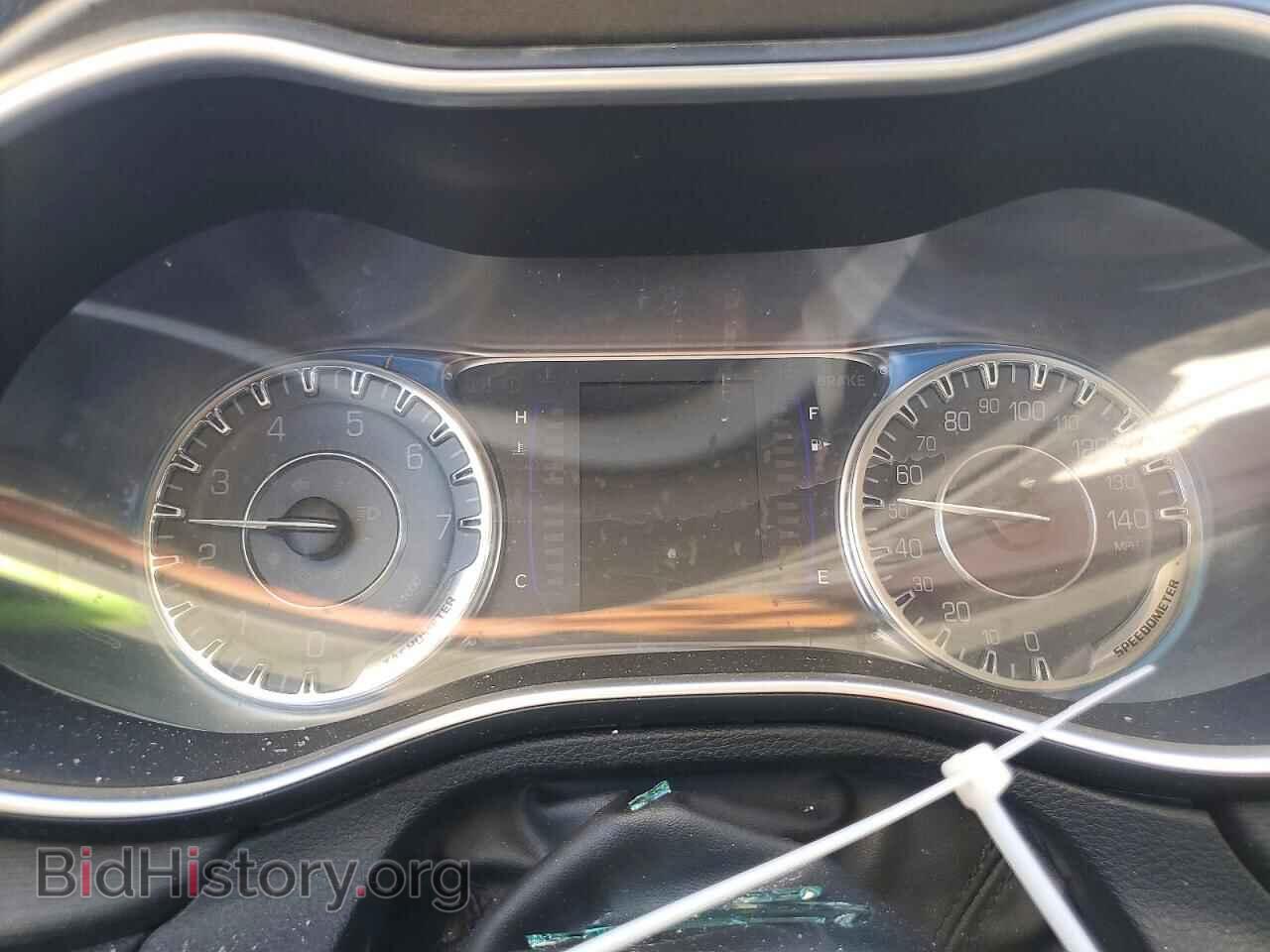 2016 CHRYSLER 200 - VIN: 1C3CCCAG3GN111449 - Фото 9