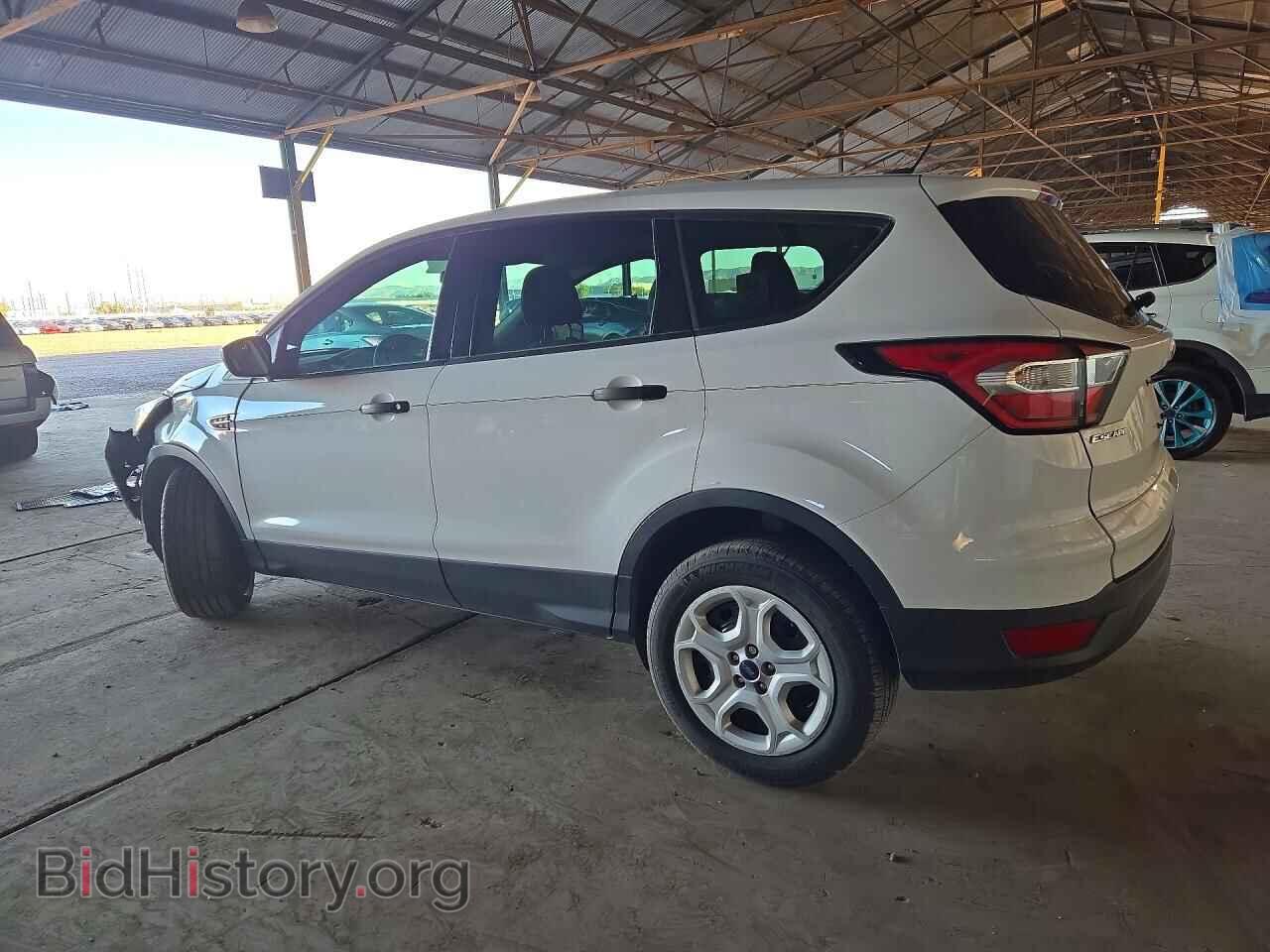 2017 Ford ESCAPE (VIN 1FMCU0F77HUF08715) — фото 2 из 13