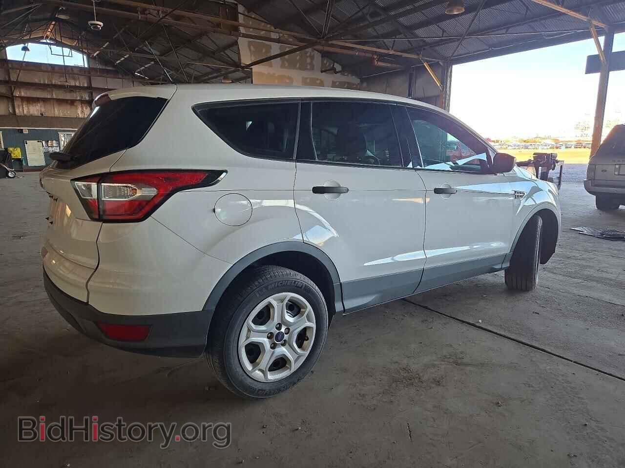 2017 Ford ESCAPE (VIN 1FMCU0F77HUF08715) — фото 3 из 13