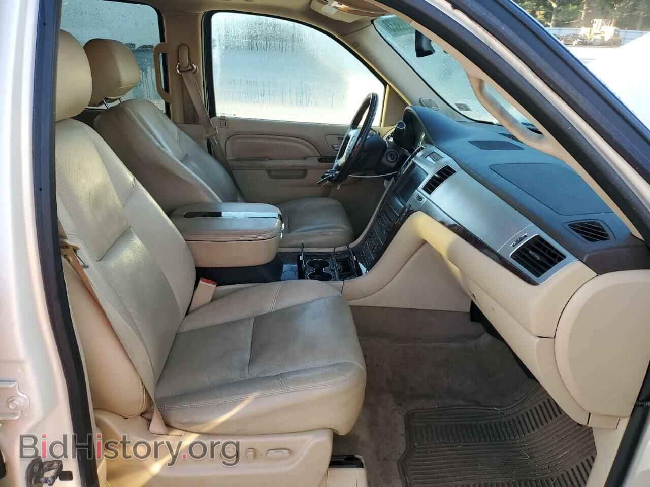 2011 CADILLAC ESCALADE - VIN: 1GYS4CEF5BR395894 - Photo 7