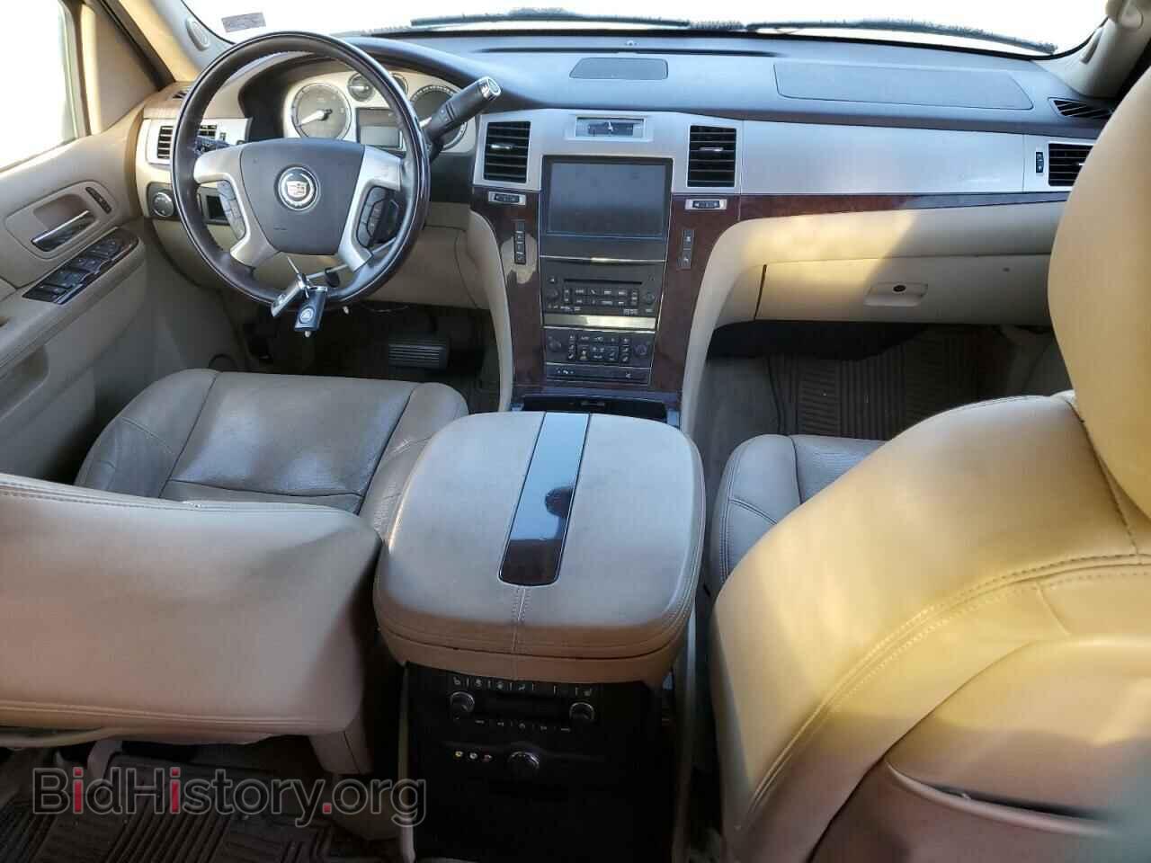 2011 CADILLAC ESCALADE - VIN: 1GYS4CEF5BR395894 - Photo 8