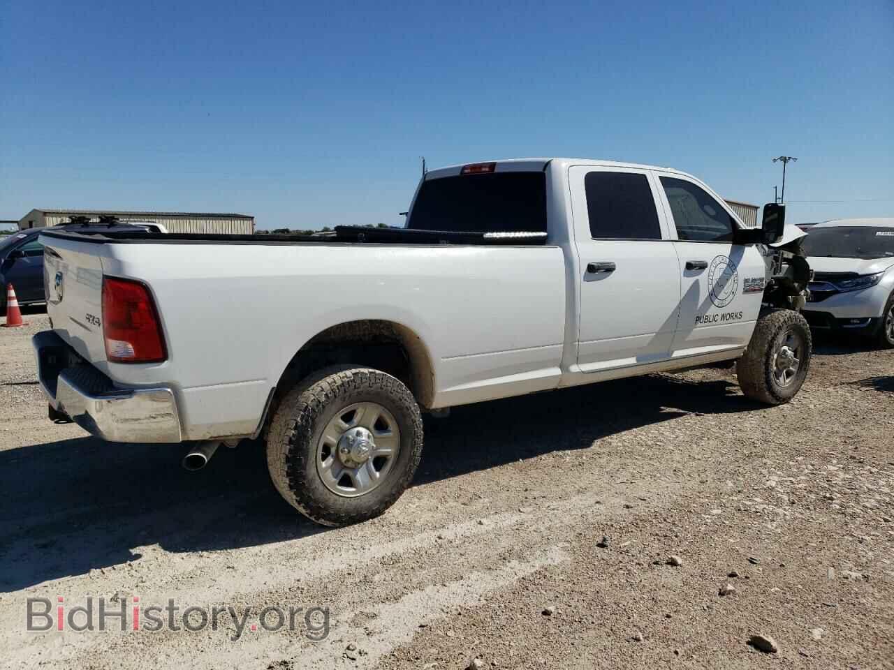 2018 RAM All Models - VIN: 3C6UR5HJ1JG367091 - Photo 3