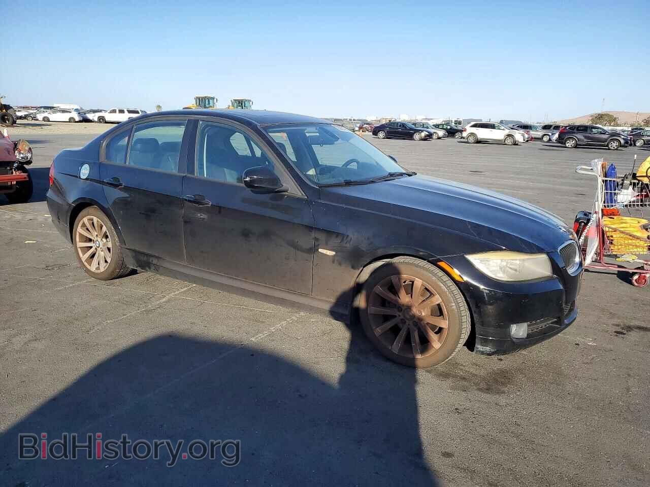 2011 BMW 3 SERIES - VIN: WBAPH5C56BA444764 - Photo 4