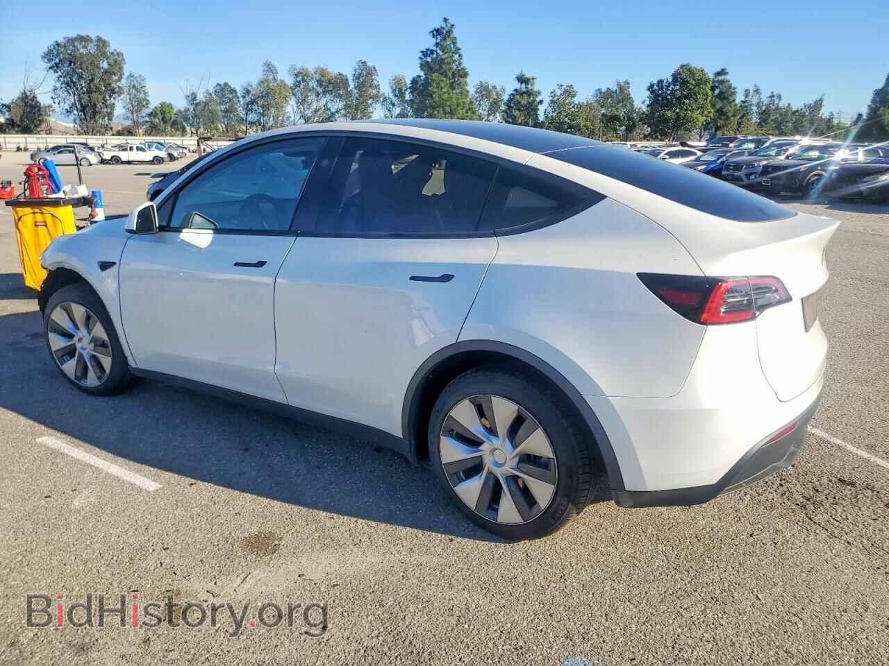 2023 TESLA MODEL Y - VIN: 7SAYGDEE5PF789867 - Фото 2