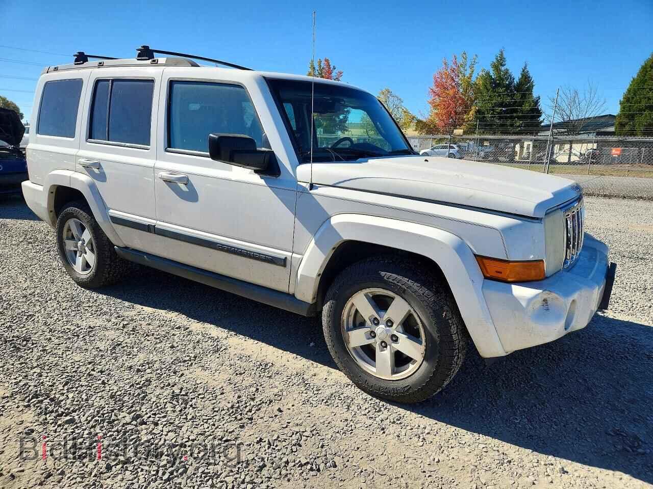 2007 JEEP COMMANDER - VIN: 1J8HG48K17C535030 - Photo 4