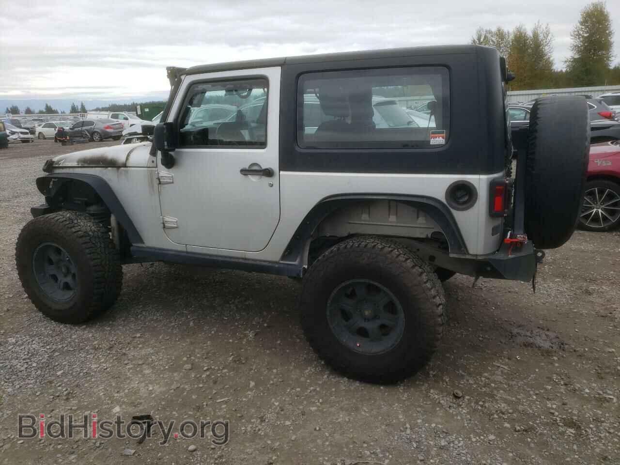 2011 JEEP WRANGLER - VIN: 1J4AA2D12BL555902 - Фото 2