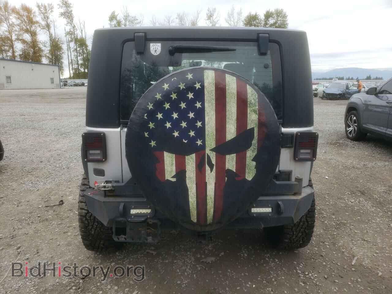 2011 JEEP WRANGLER - VIN: 1J4AA2D12BL555902 - Фото 6