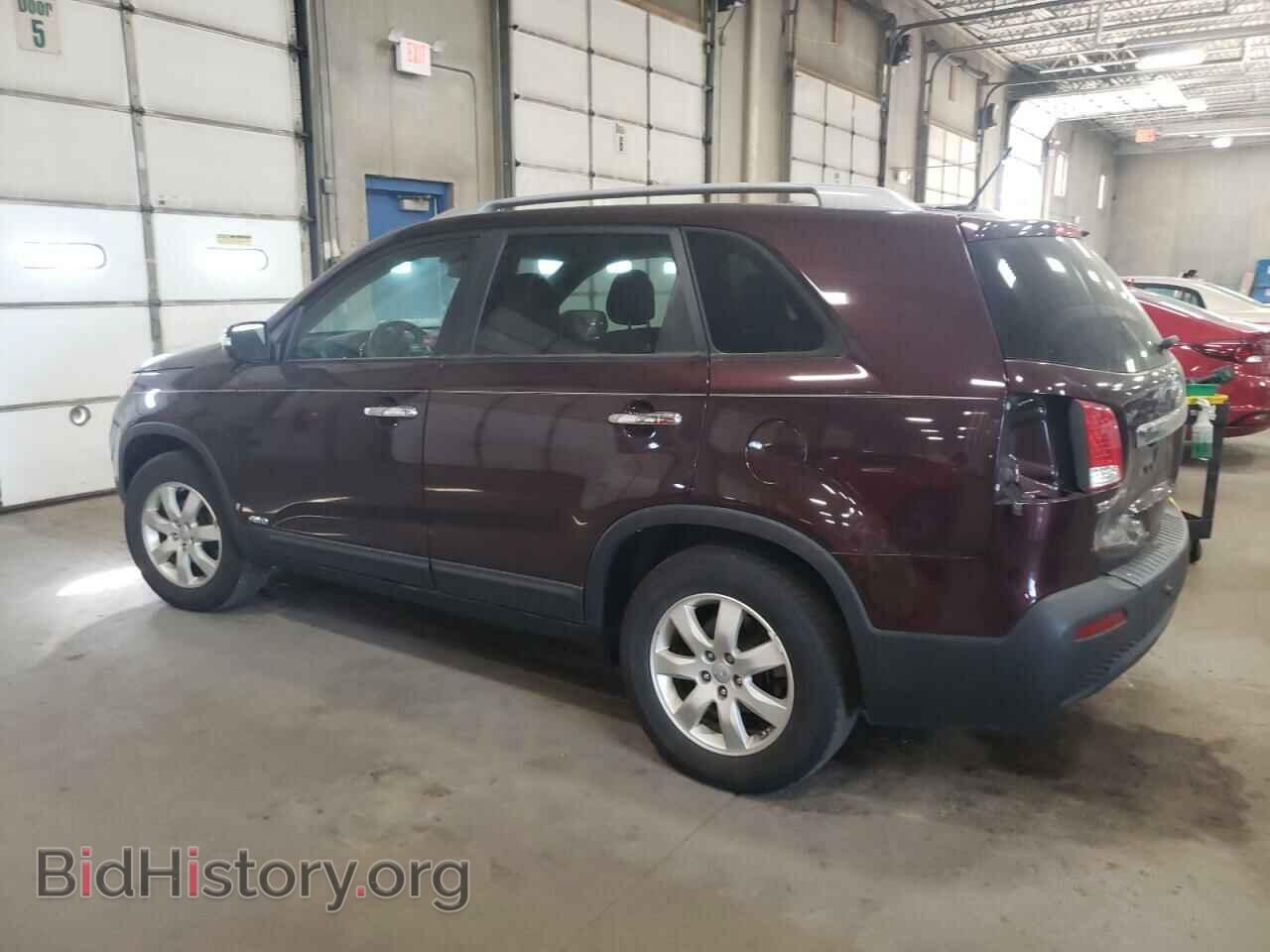 2012 KIA SORENTO - VIN: 5XYKTDA24CG253196 - Фото 2