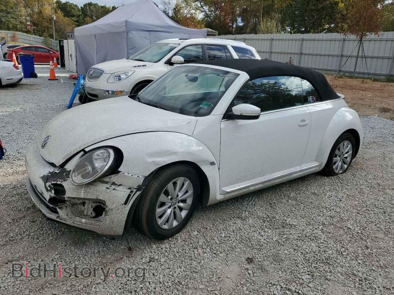 Photo 3VW5DAAT0JM509736 - VOLKSWAGEN BEETLE 2018