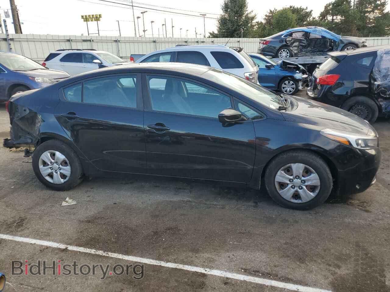 2017 KIA FORTE - VIN: 3KPFL4A76HE104189 - Фото 4