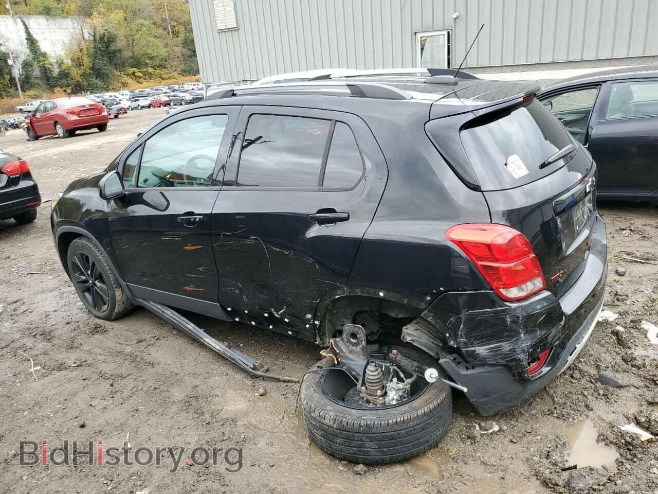 2020 CHEVROLET TRAX - VIN: 3GNCJPSB9LL215957 - Фото 2