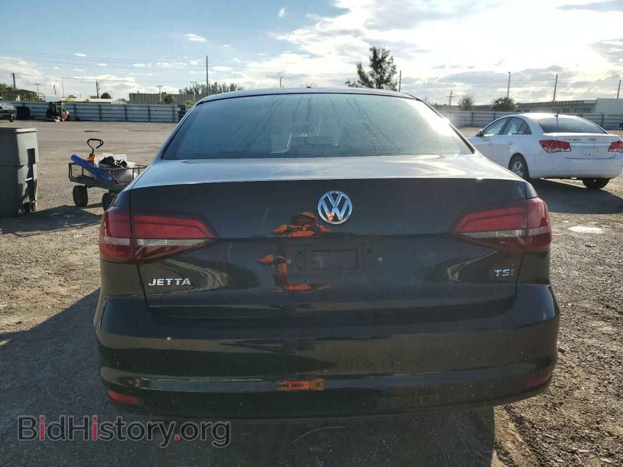2017 VOLKSWAGEN JETTA - VIN: 3VW2B7AJXHM383308 - Фото 6