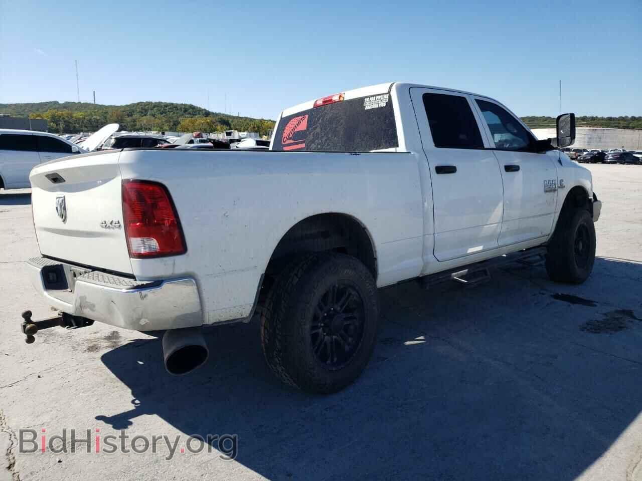 2013 RAM All Models - VIN: 3C6UR5CL0DG592244 - Photo 3
