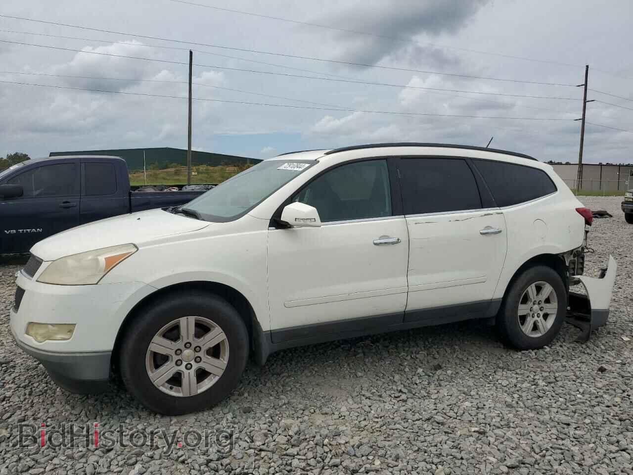 Photo 1GNKRGED0BJ247588 - CHEVROLET TRAVERSE 2011