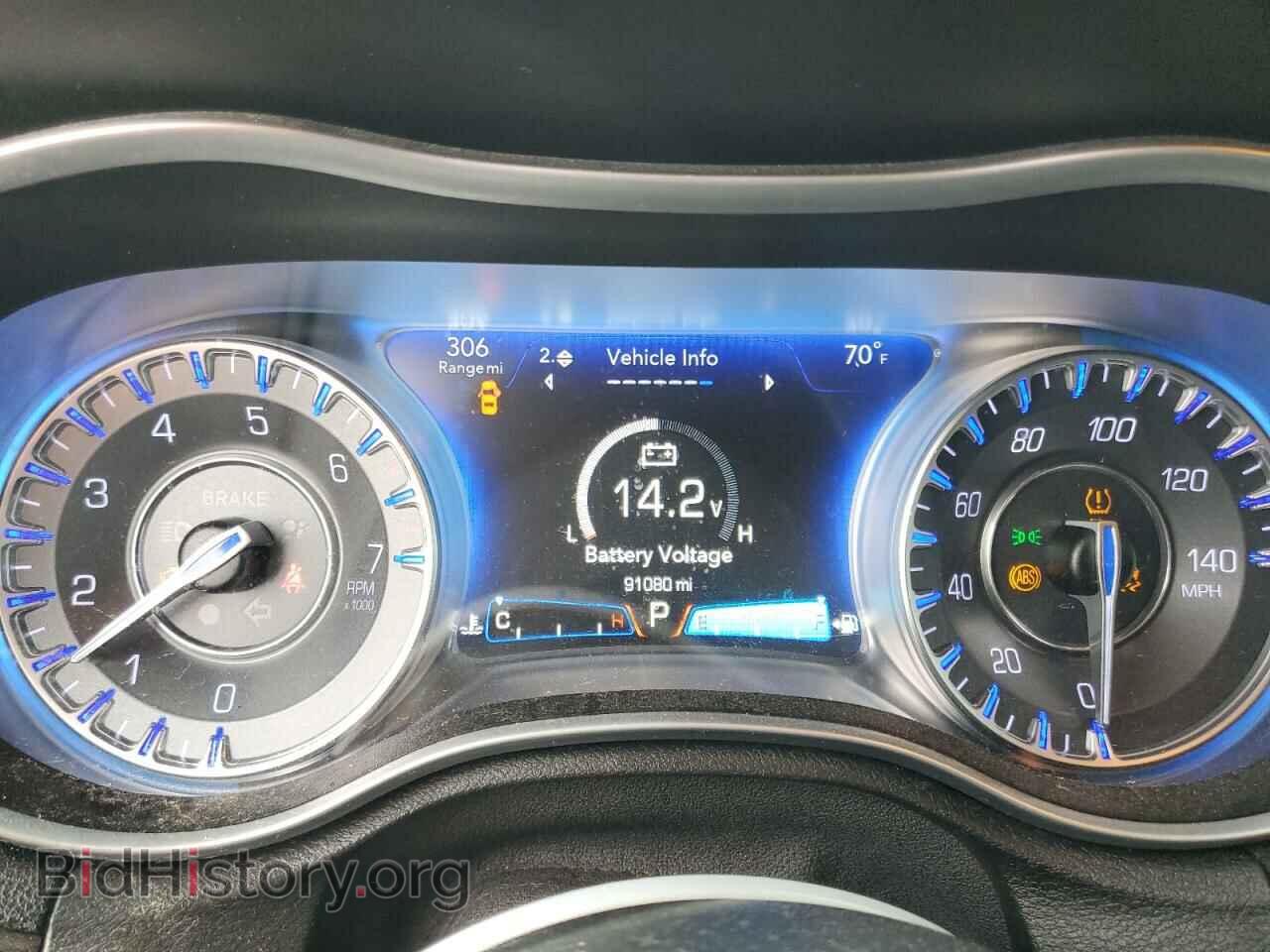 2016 CHRYSLER 300 - VIN: 2C3CCAAG6GH278160 - Фото 9