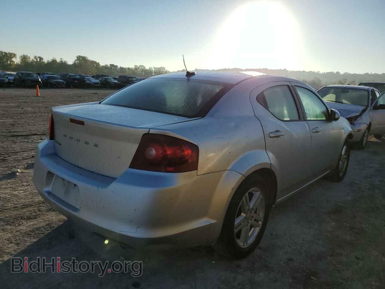 2011 DODGE AVENGER - VIN: 1B3BD1FB8BN573585 - Фото 3