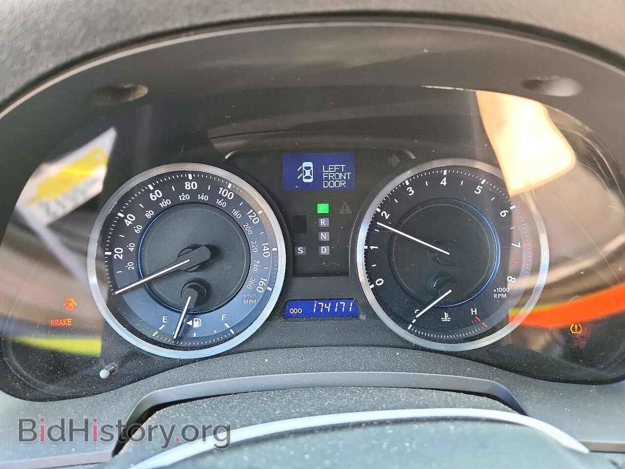 2012 Lexus IS (VIN JTHBF5C28C5174924) — фото 9 из 14