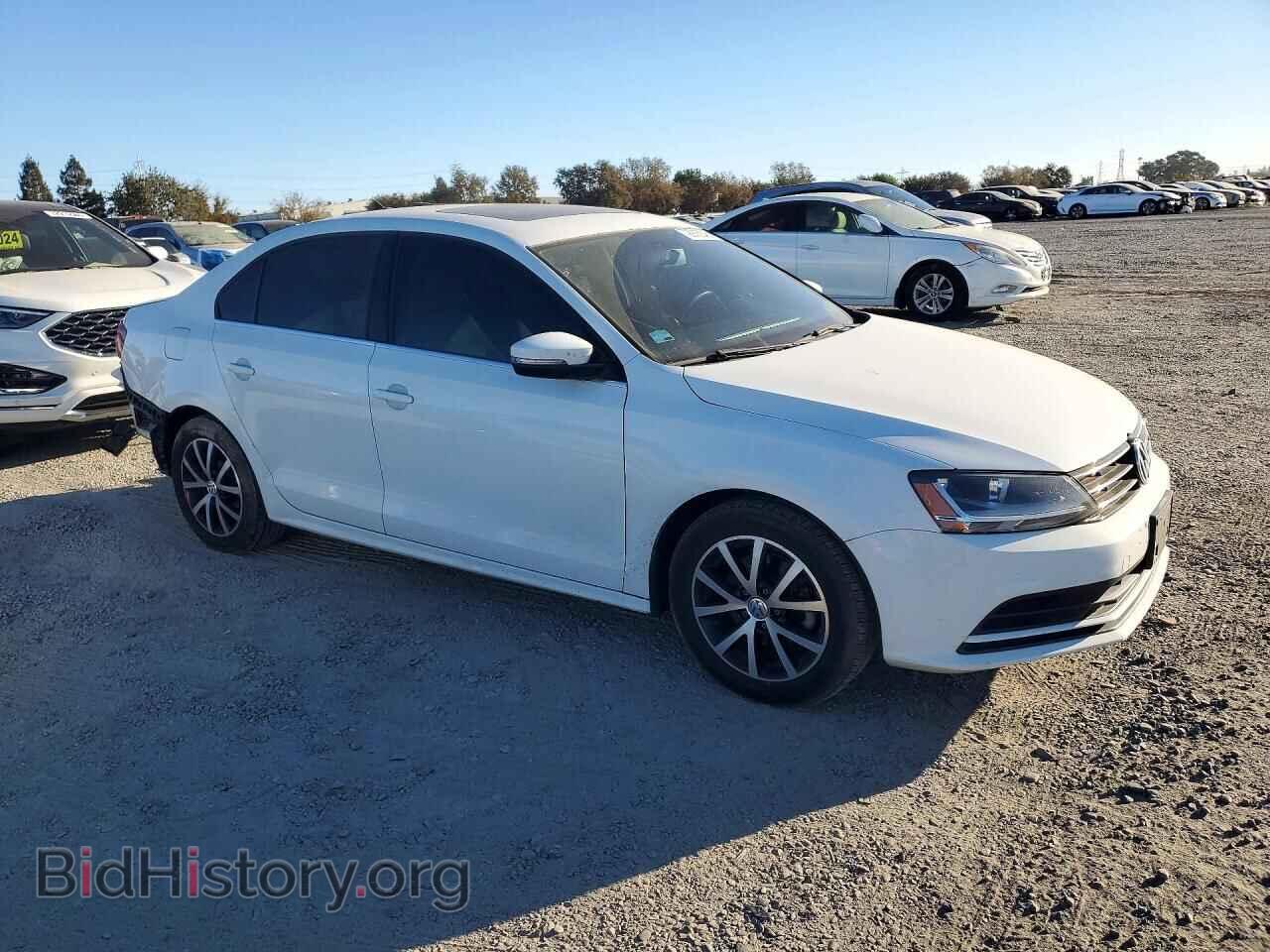 2017 VOLKSWAGEN JETTA - VIN: 3VWDB7AJ5HM410620 - Photo 4