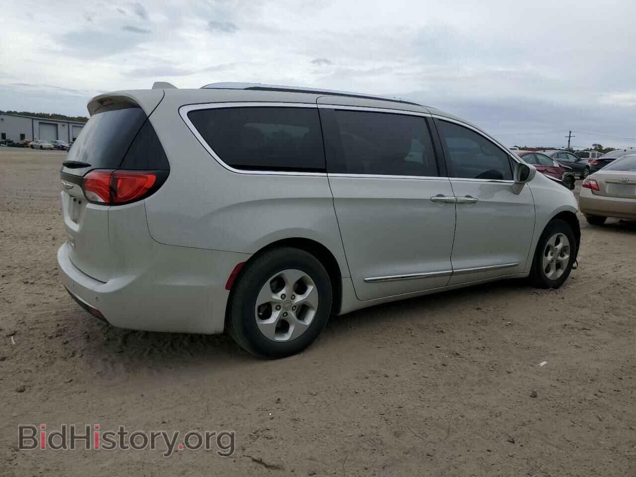 2017 CHRYSLER PACIFICA - VIN: 2C4RC1EG8HR839471 - Фото 3