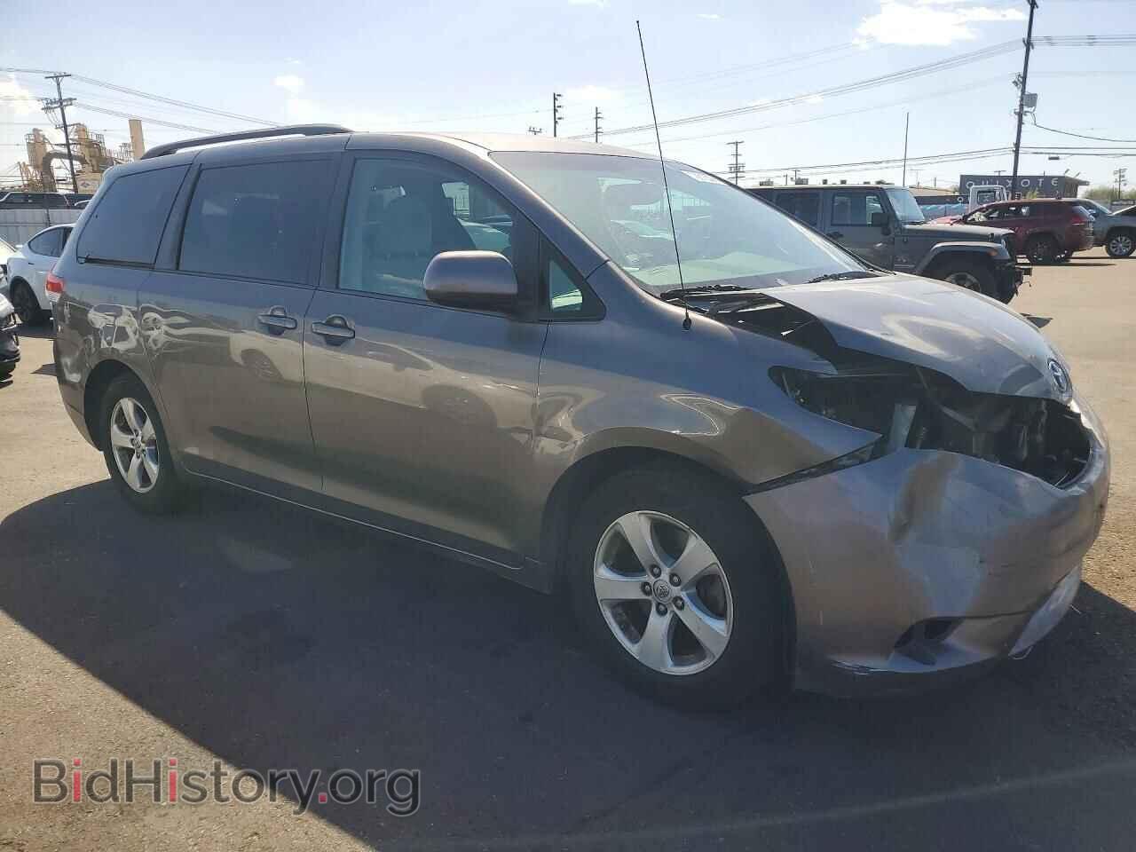 2014 TOYOTA SIENNA - VIN: 5TDKK3DC4ES443216 - Фото 4