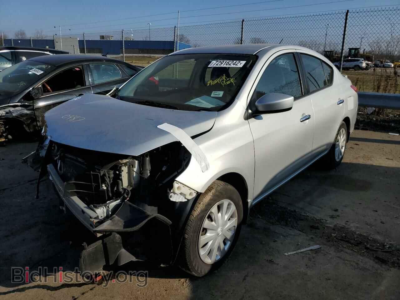 Photo 3N1CN7AP7JL820487 - NISSAN VERSA 2018