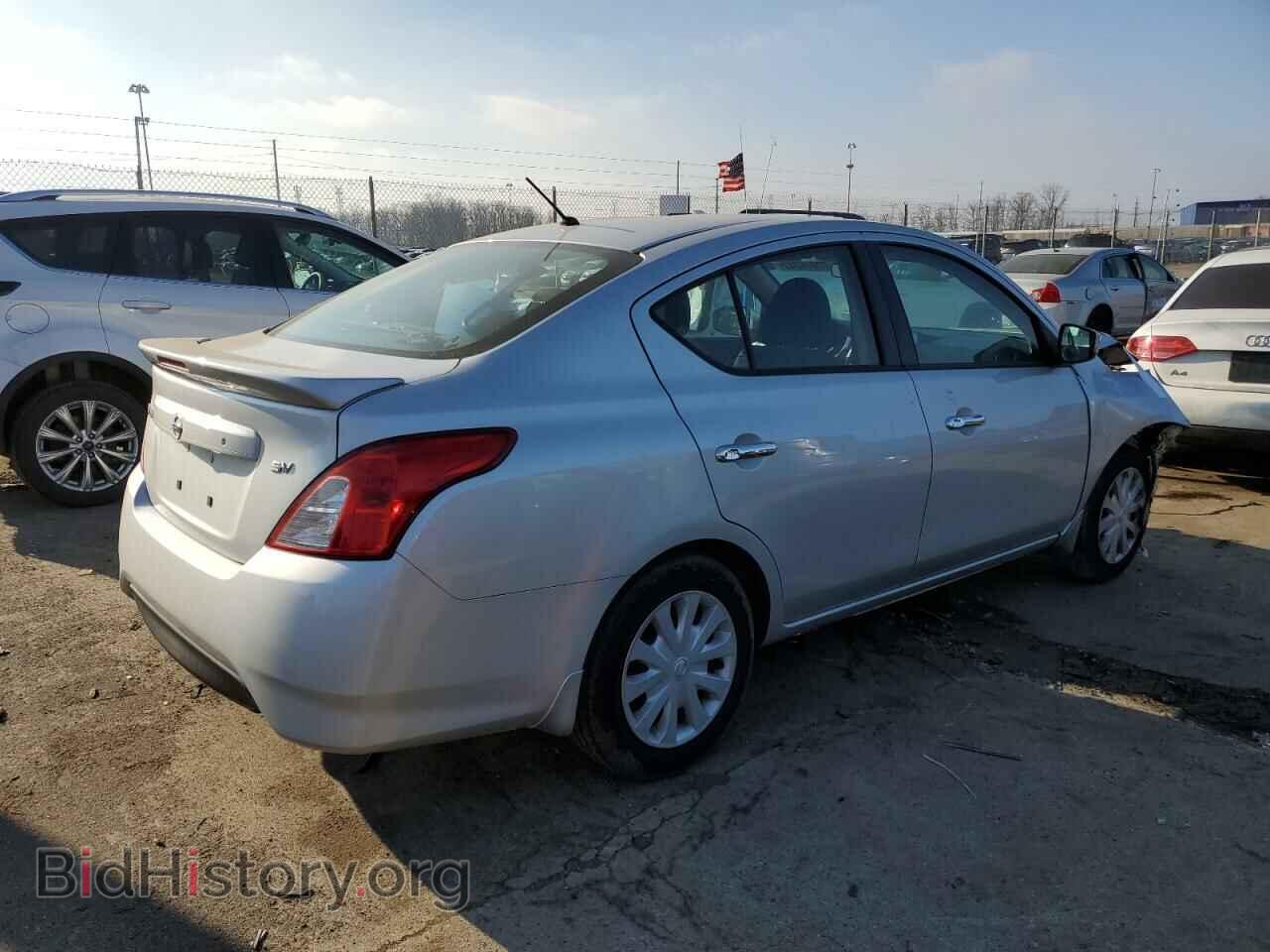 2018 NISSAN VERSA - VIN: 3N1CN7AP7JL820487 - Фото 3