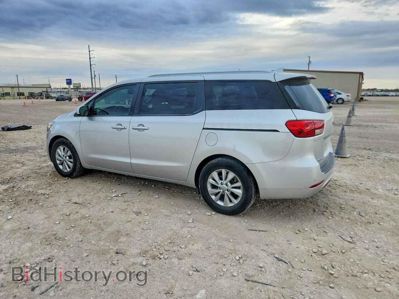 2016 KIA All Models - VIN: KNDMB5C15G6142221 - Photo 2