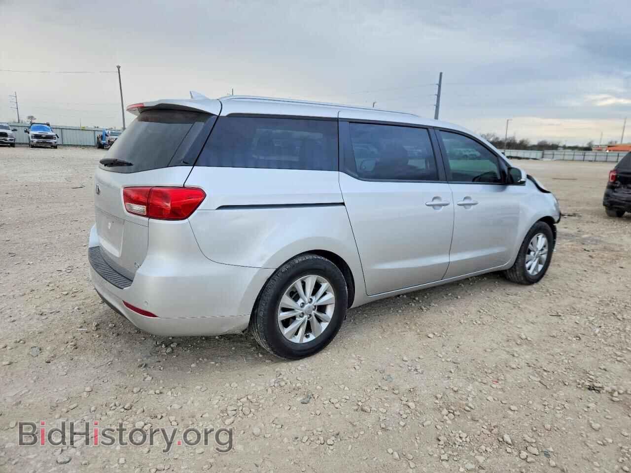2016 KIA All Models - VIN: KNDMB5C15G6142221 - Photo 3