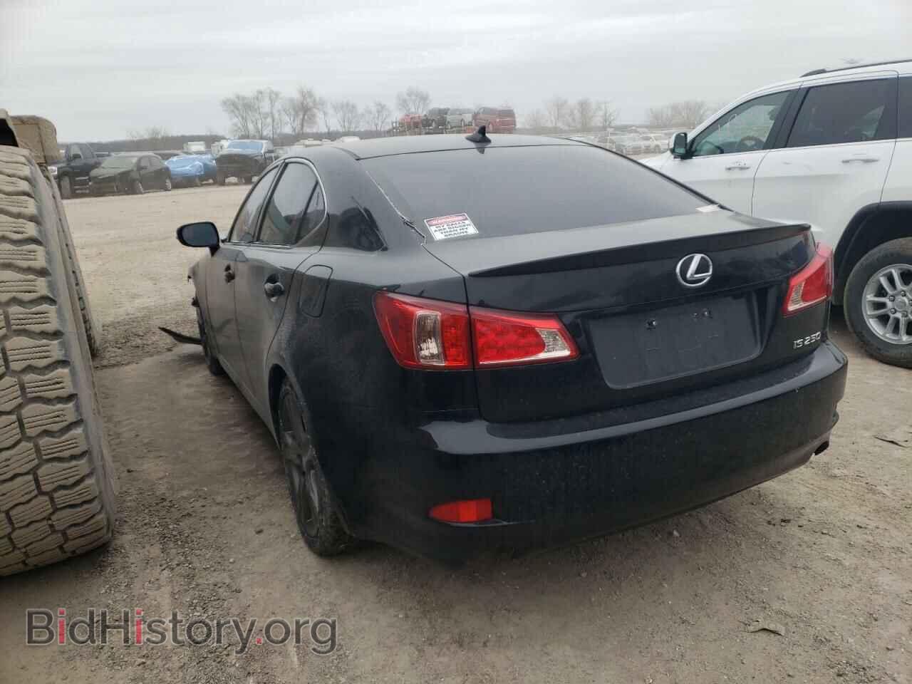 2011 LEXUS IS - VIN: JTHBF5C20B5133024 - Photo 2