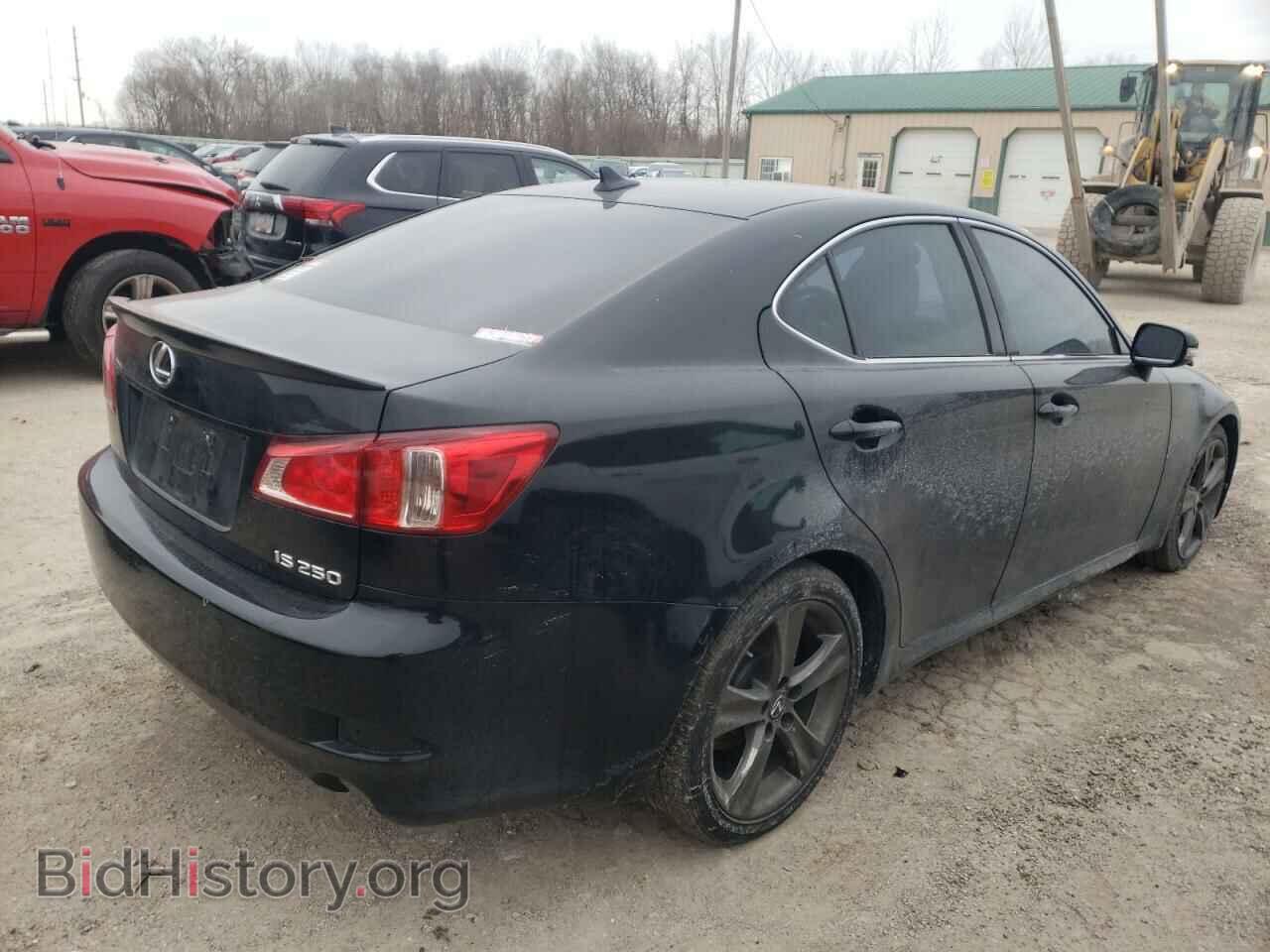2011 LEXUS IS - VIN: JTHBF5C20B5133024 - Photo 3