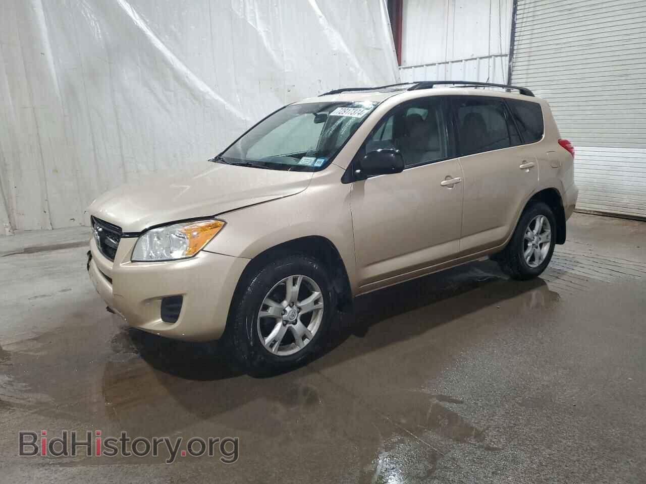 Photo 2T3BF4DV7BW151047 - TOYOTA RAV4 2011
