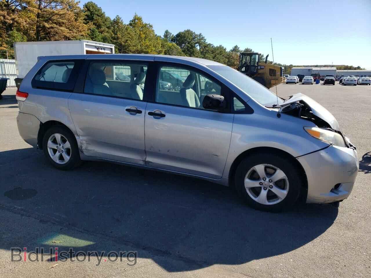 2011 TOYOTA All Models - VIN: 5TDZK3DC8BS048692 - Фото 4