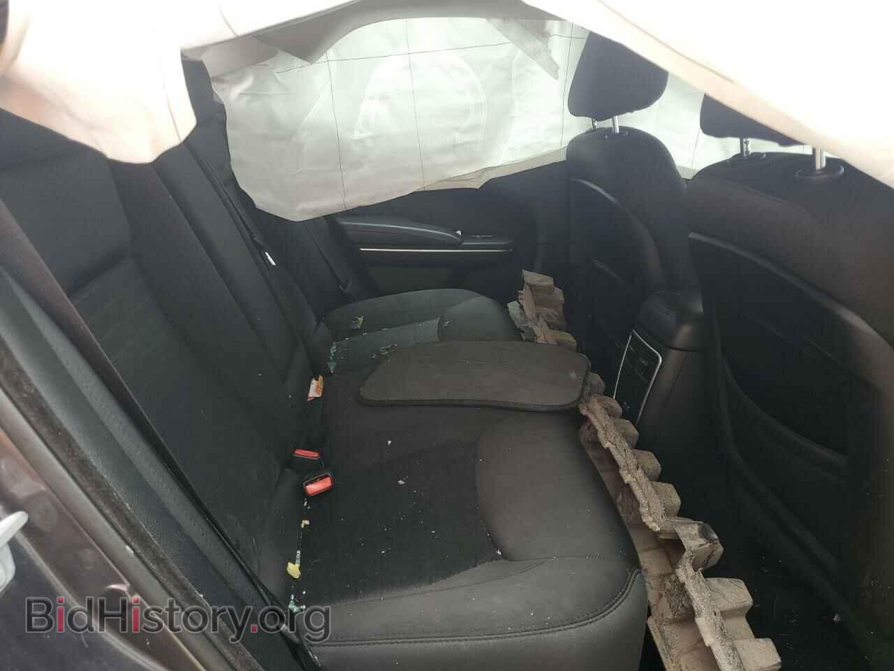 2018 CHRYSLER 300 - VIN: 2C3CCAAG0JH281854 - Фото 10