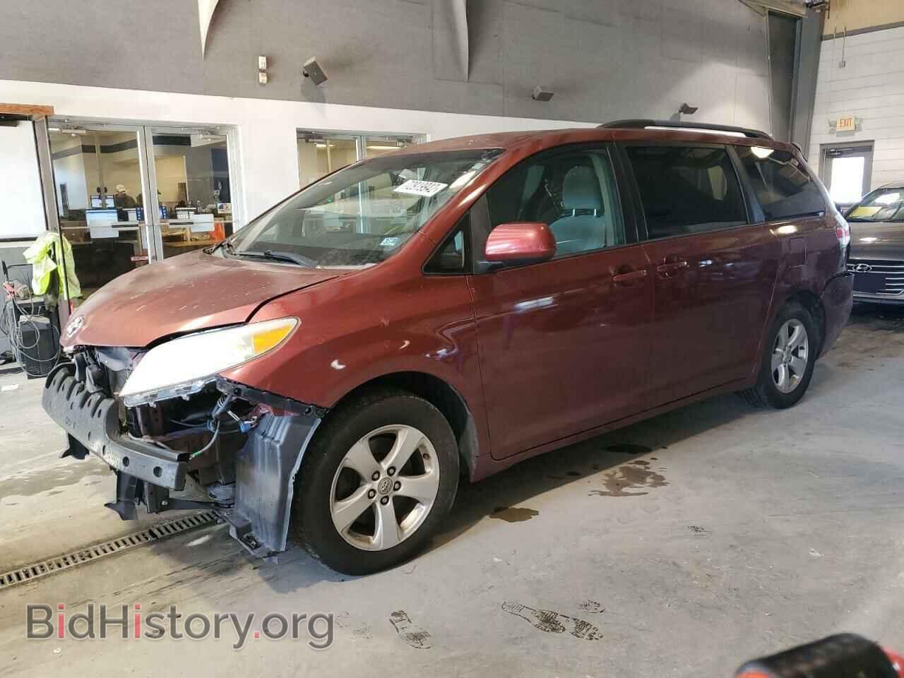 Фотография 5TDKK3DC9CS178242 - TOYOTA SIENNA 2012