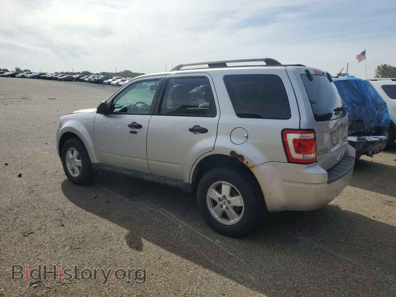 2011 FORD ESCAPE - VIN: 1FMCU9DG2BKC04668 - Фото 2