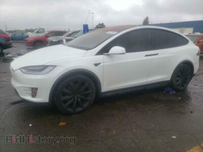 2018 Tesla MODEL X, белый — VIN 5YJXCDE28JF101216, Copart