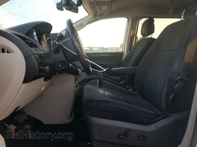 2011 Chrysler MINIVAN (VIN 2A4RR5DG1BR733291) — photo 7 of 13