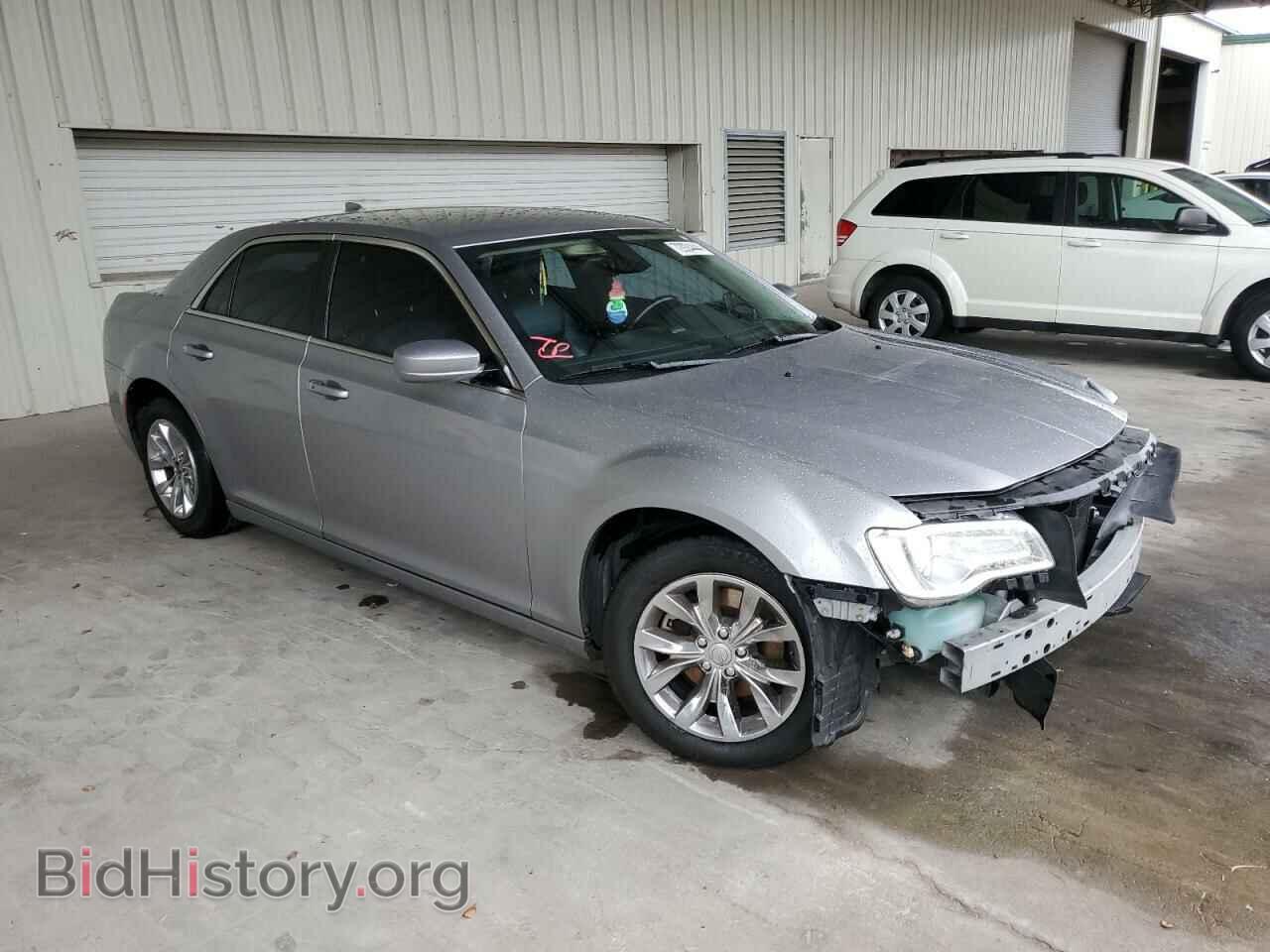2015 CHRYSLER 300 - VIN: 2C3CCAAG3FH796726 - Фото 4