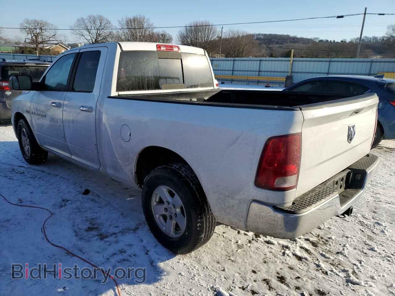 2011 DODGE RAM 1500 - VIN: 1D7RB1GTXBS583732 - Фото 2