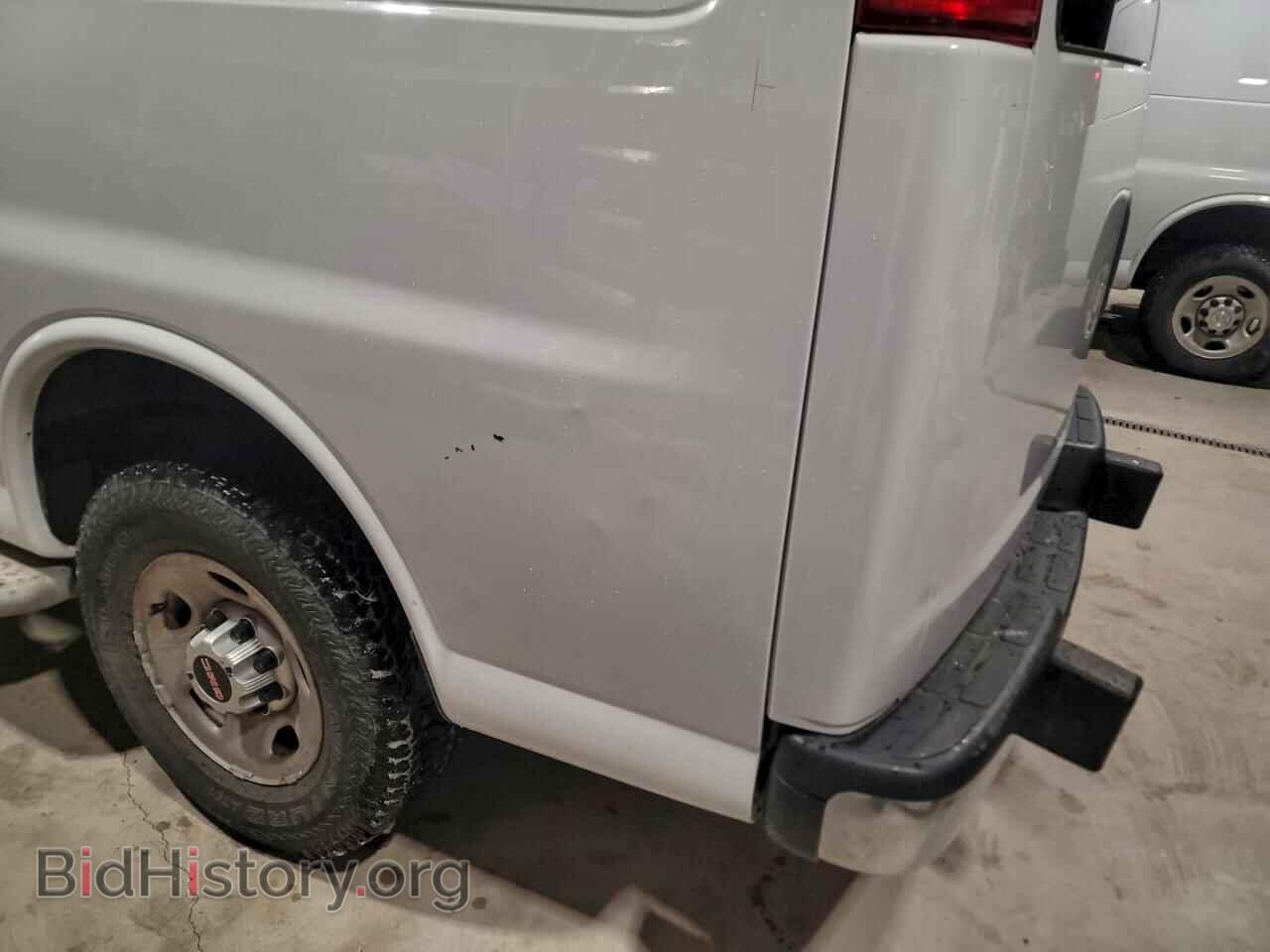 2017 GMC SAVANA - VIN: 1GTW7AFF2H1285300 - Фото 11