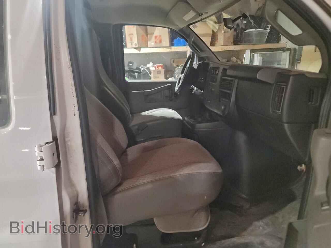 2017 GMC SAVANA - VIN: 1GTW7AFF2H1285300 - Фото 5