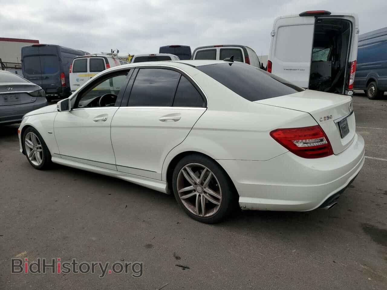 2012 MERCEDES-BENZ C-CLASS - VIN: WDDGF4HB3CA619576 - Фото 2