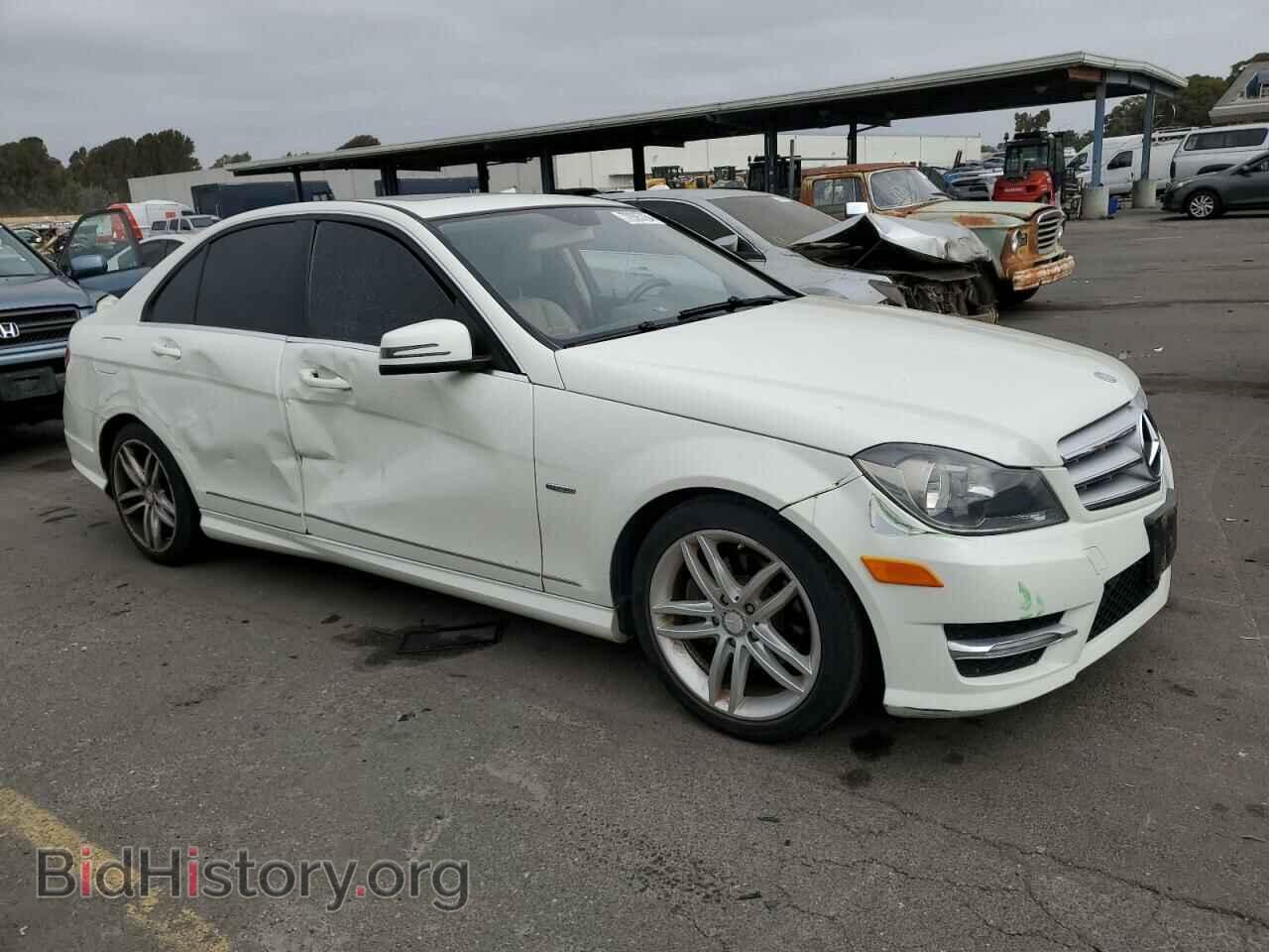 2012 MERCEDES-BENZ C-CLASS - VIN: WDDGF4HB3CA619576 - Фото 4
