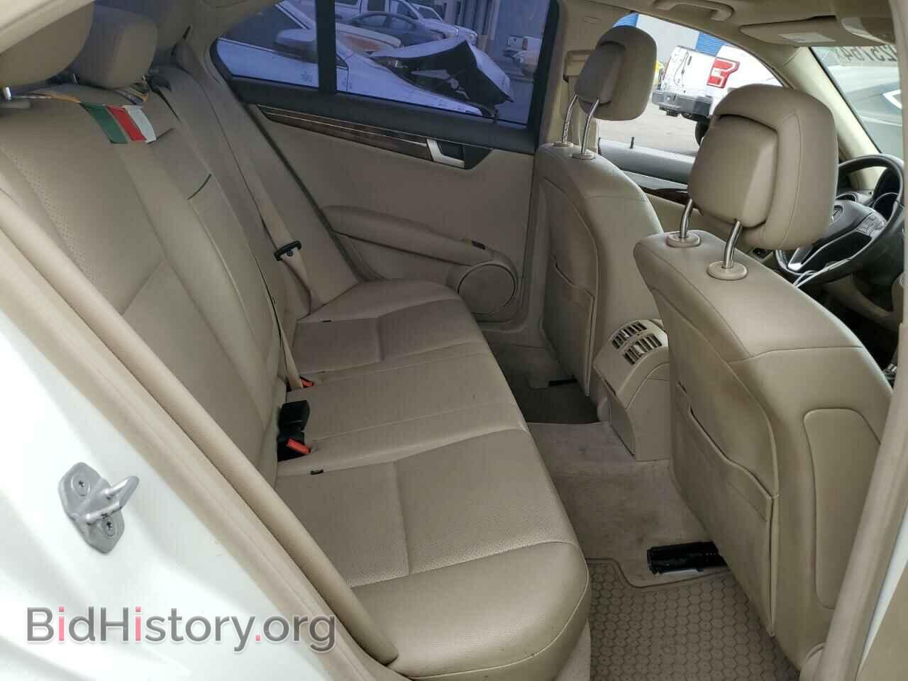 2012 MERCEDES-BENZ C-CLASS - VIN: WDDGF4HB3CA619576 - Фото 10