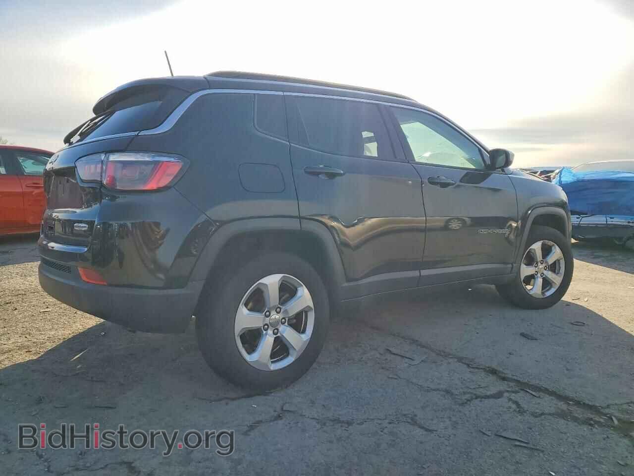 2019 JEEP COMPASS - VIN: 3C4NJDBB9KT660908 - Фото 3