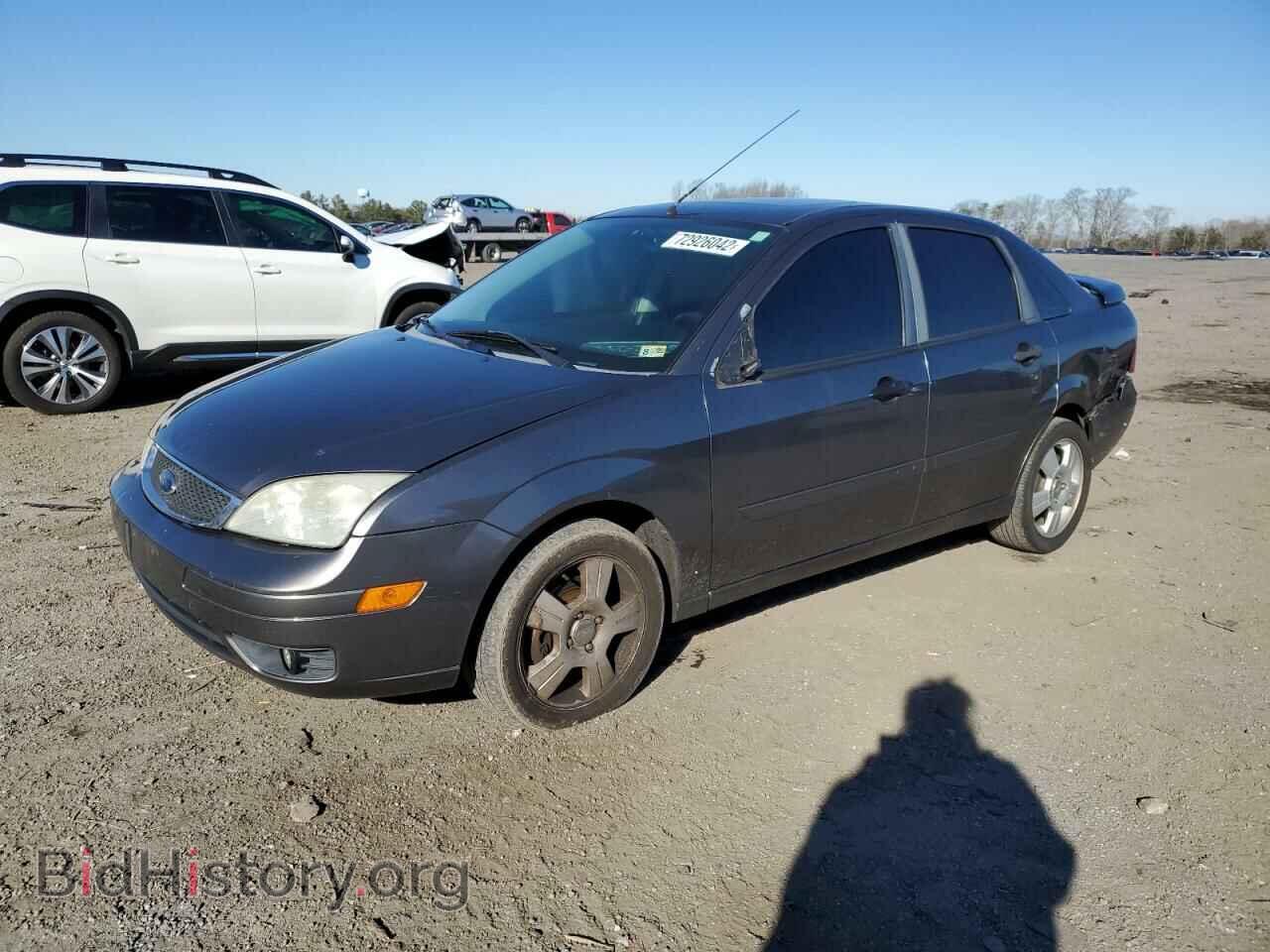 Photo 1FAHP34N17W283320 - FORD FOCUS 2007