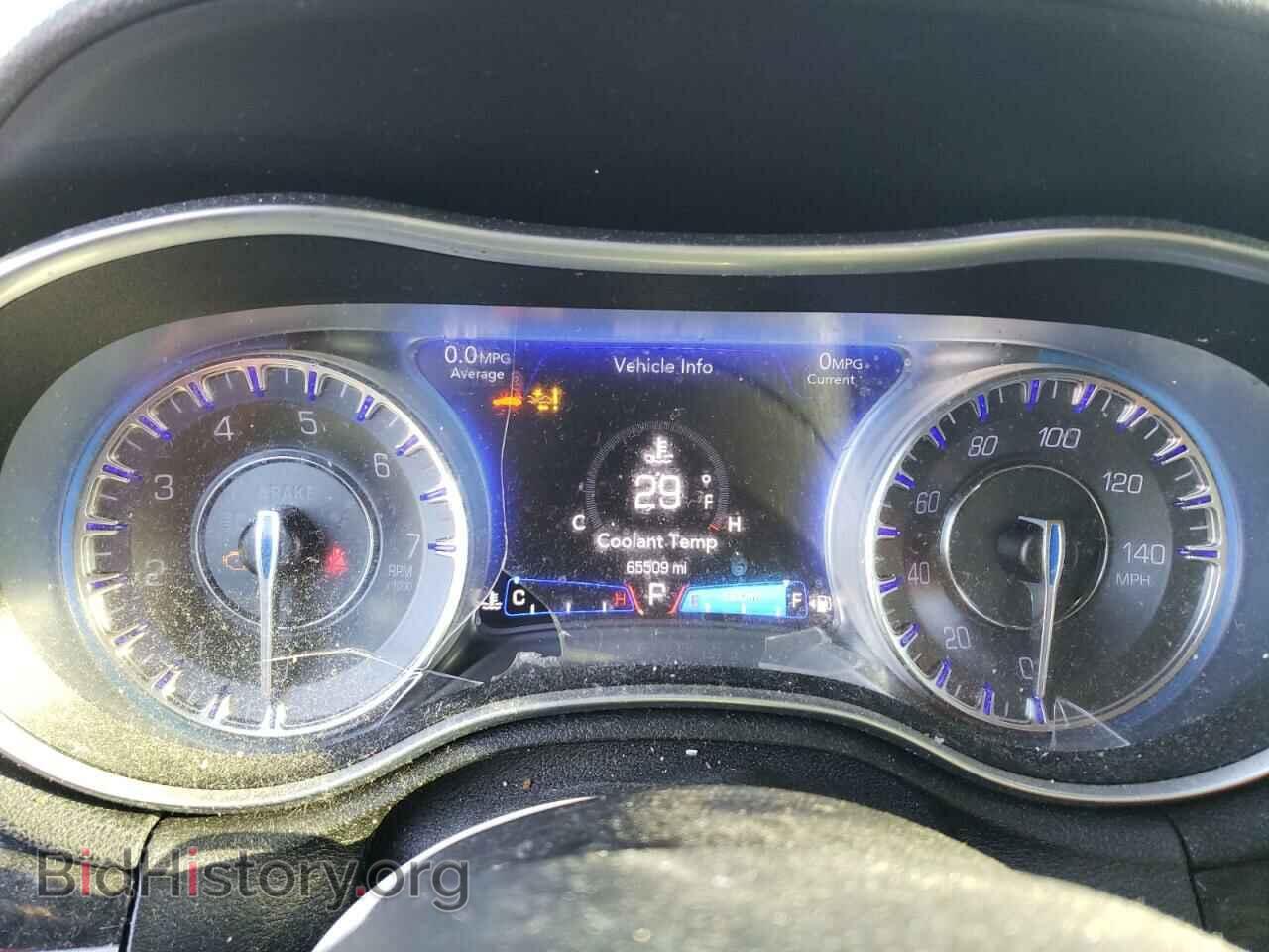2018 CHRYSLER 300 - VIN: 2C3CCAKGXJH300263 - Фото 9