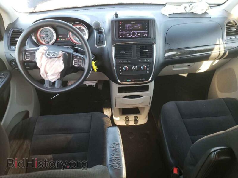 2014 Dodge CARAVAN (VIN 2C4RDGBG9ER378524) — photo 8 of 13