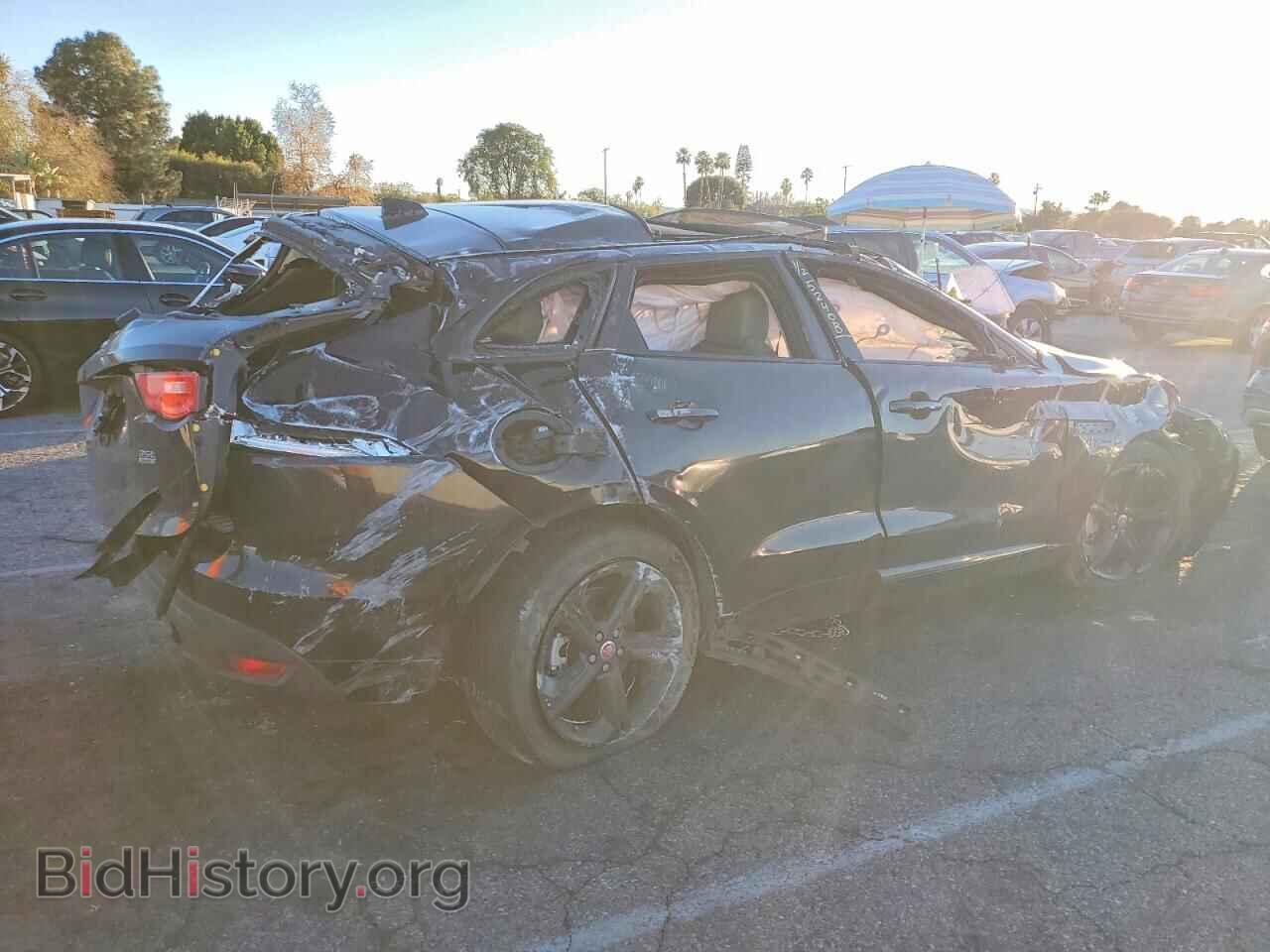 2017 JAGUAR F-PACE - VIN: SADCL2BV7HA888619 - Фото 3