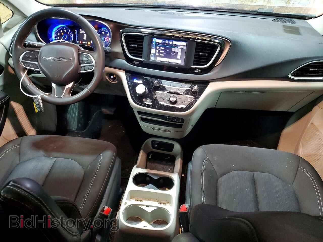 2023 Chrysler MINIVAN (VIN 2C4RC1CGXPR512006) — photo 8 of 14